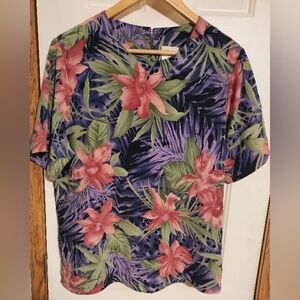 NWOT - Modern Essentials Womens Short Sleeve Floral Top Shirt Blouse Size M.
